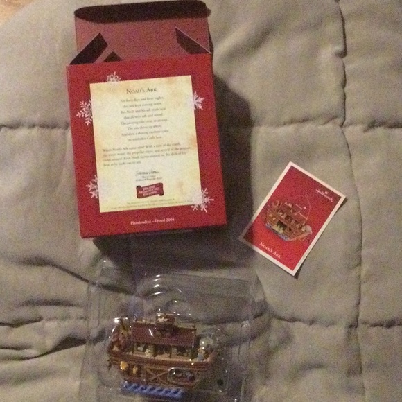 Hallmark Christmas Ornament - Picture 2 of 9